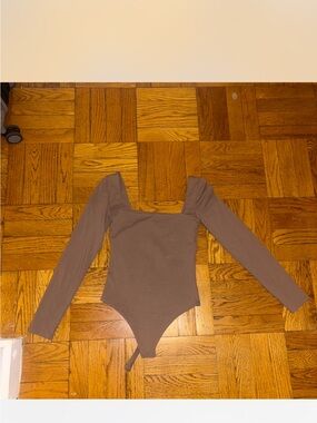 Babaton Taupe Long-Sleeve Square Neck Bodysuit